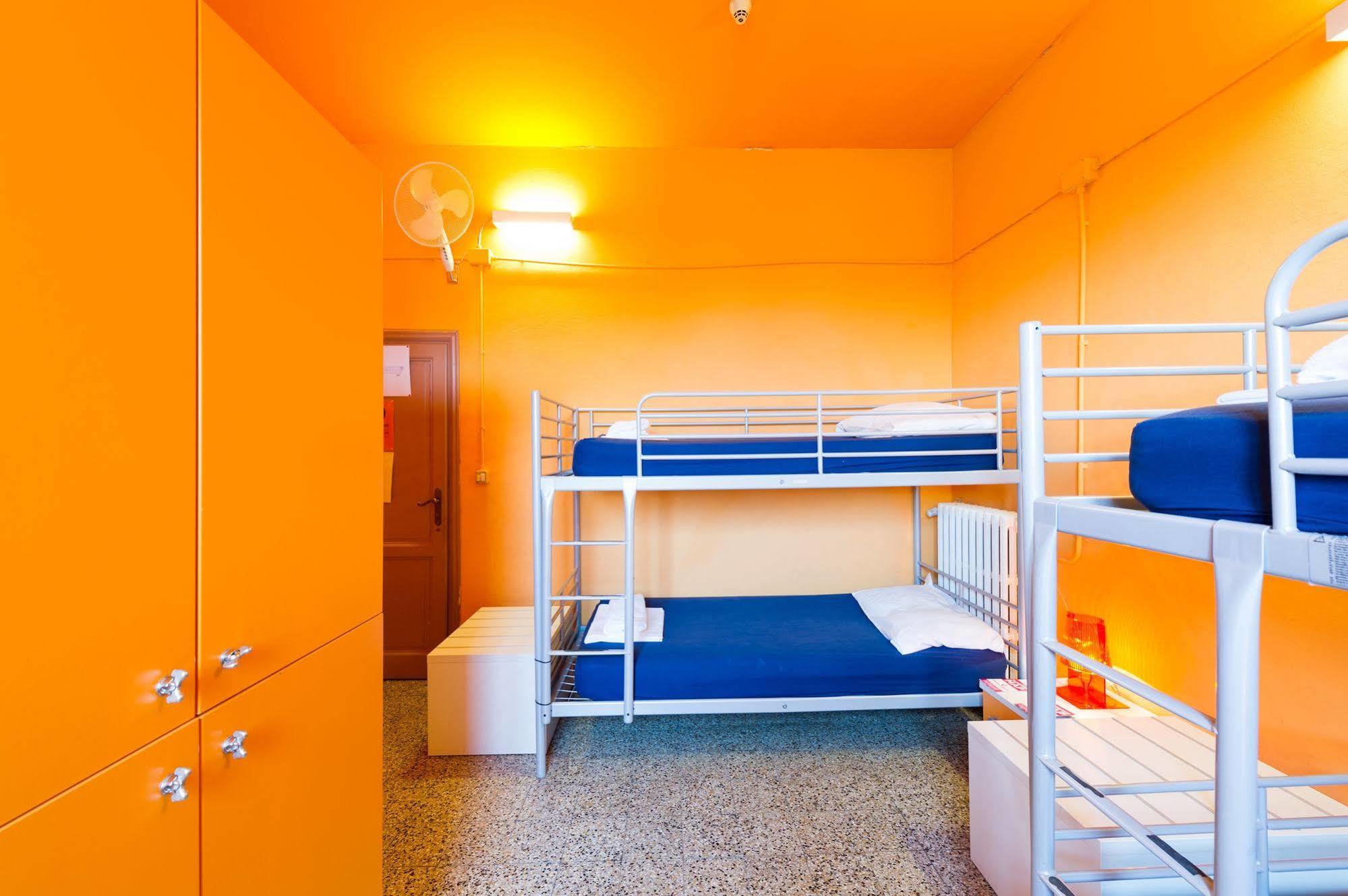 Hostel 7 Santi Флоренція Екстер'єр фото