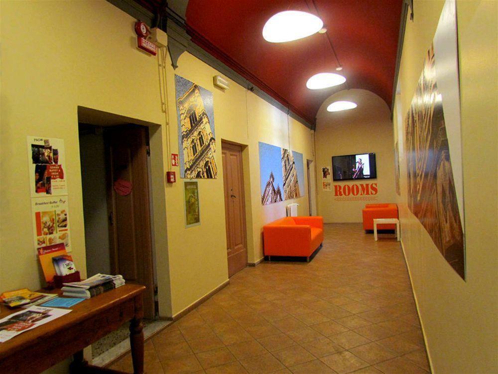 Hostel 7 Santi Флоренція Екстер'єр фото
